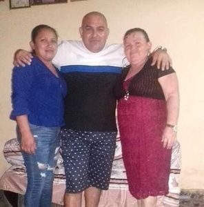 Meet your Posher, Edgardo